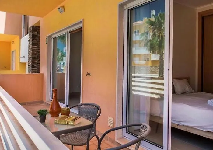 Amarelo Apartamento