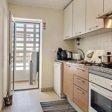 Apartment Amarelo