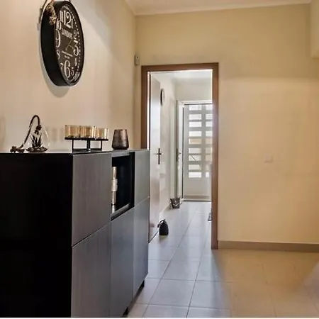 Amarelo Appartement Conceição